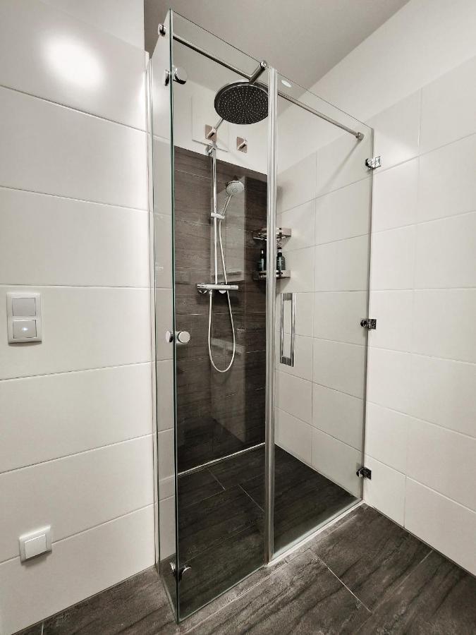 Vienna Green - Modern New Apartment, Old Danube Екстериор снимка